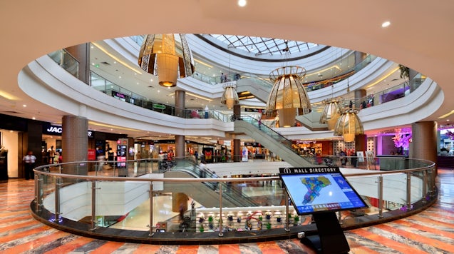 孟买凤凰市场城购物中心。 维基共享资源