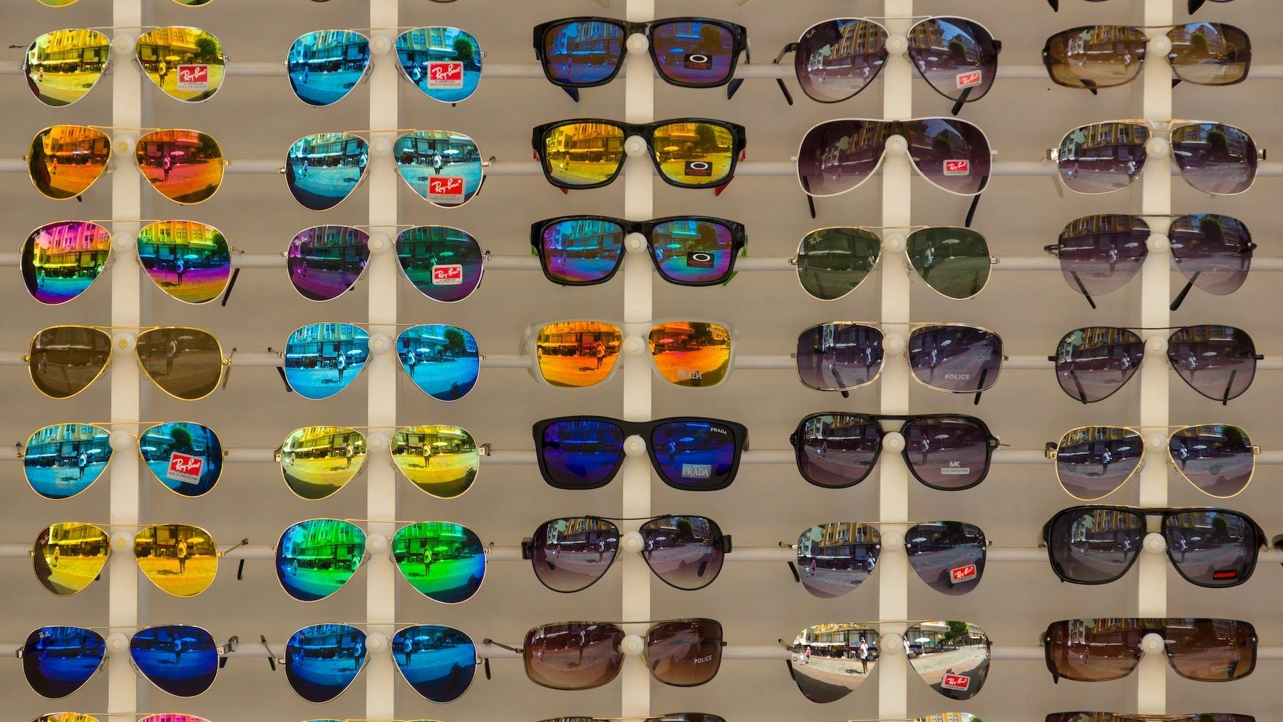 sell ray ban sunglasses