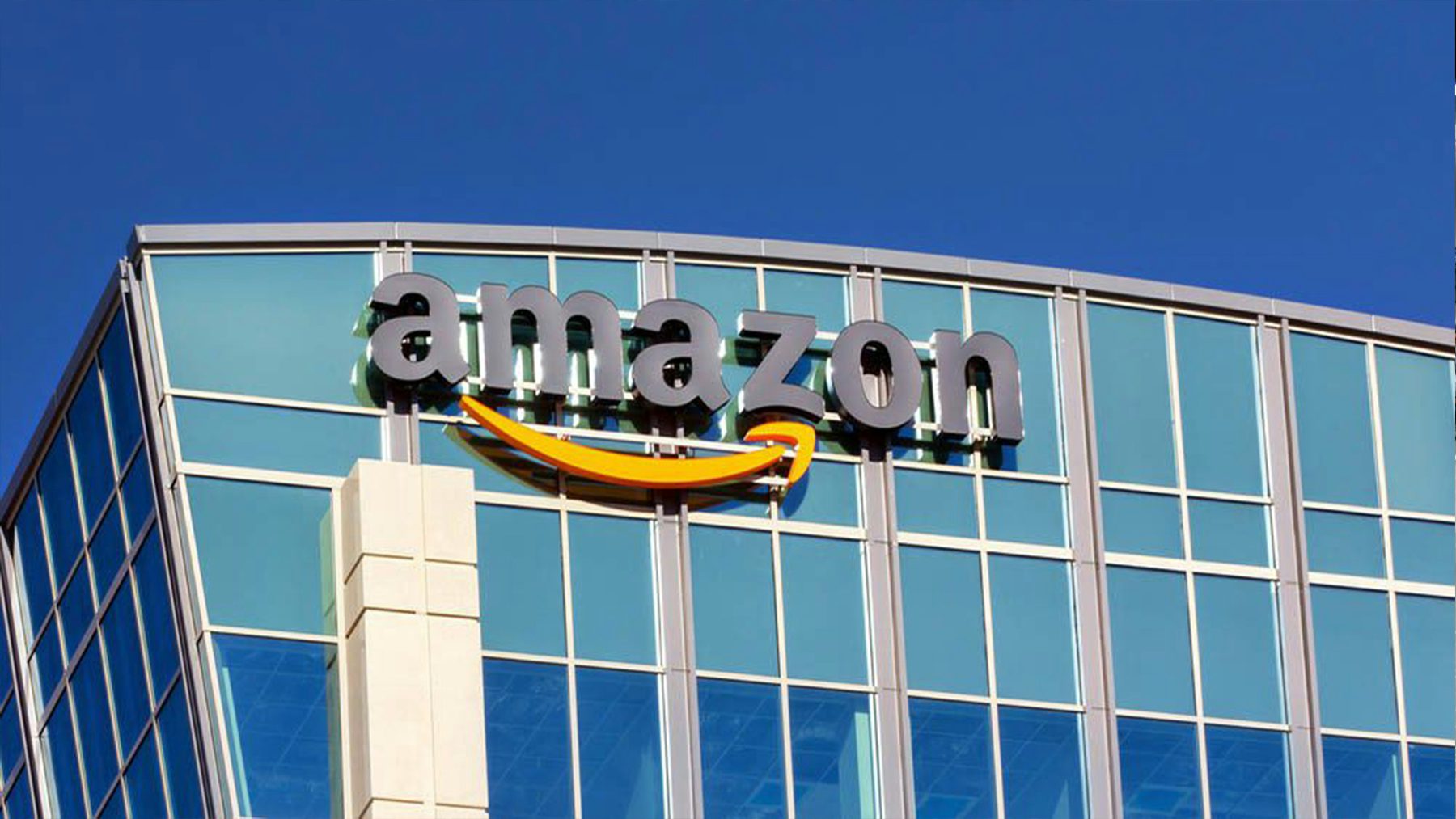 Amazon to open department store-like retail locations. Shutterstock.