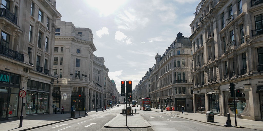 London’s West End Turns Dead End as Shoppers Leave Oxford Street | News & Analysis