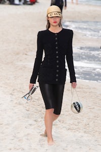 At Chanel, Barefoot Dreams | Fashion Show Review, Ready-to-Wear ...