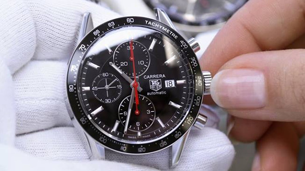 LVMH to Begin Selling $1,400 TAG Heuer Smartwatch by November | News & Analysis | BoF