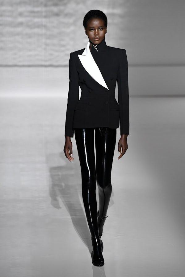 Contrast Creates Dynamism at Givenchy | Fashion Show Review, Haute ...