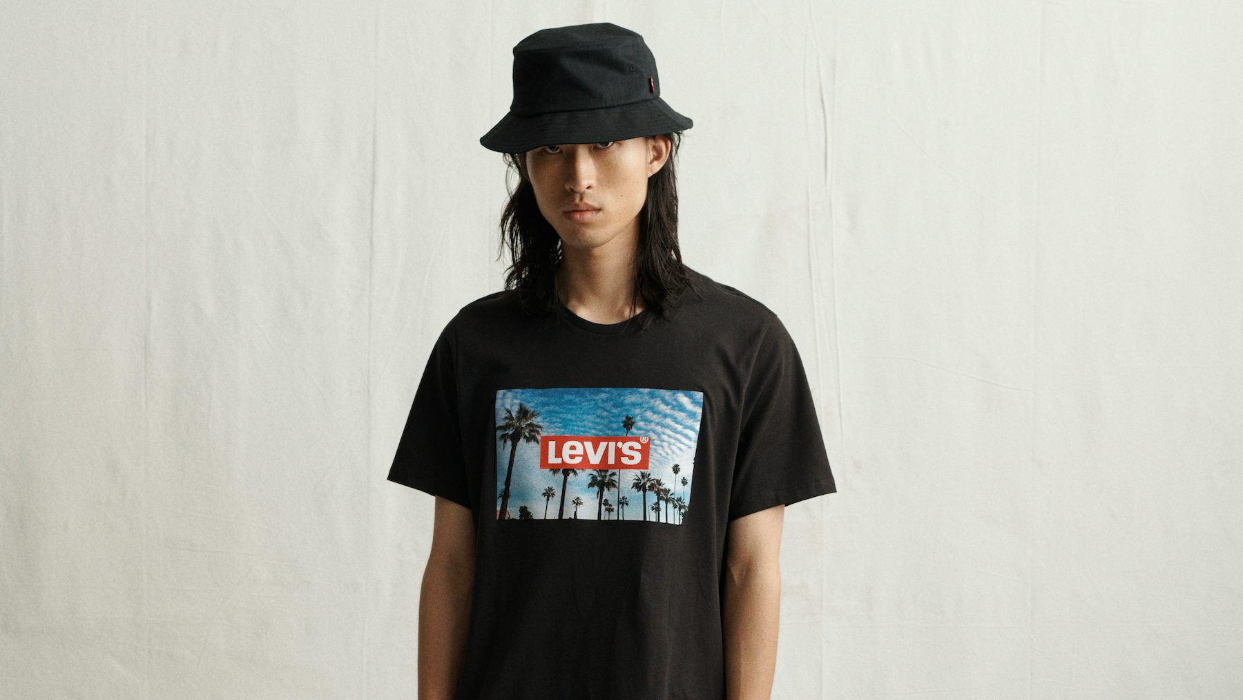 levi's brand shirt