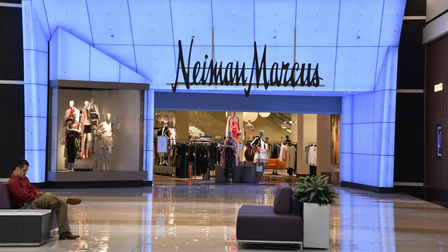 Vincent Bella - Senior Retail Performance & Store Operations Manager - Neiman  Marcus Group