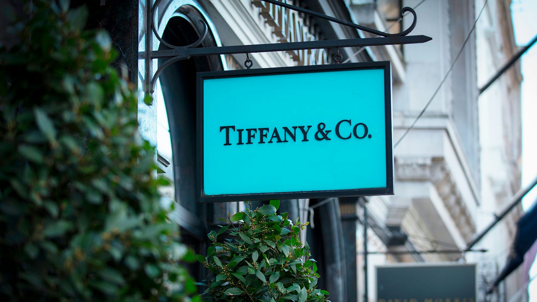 tiffany and co sign