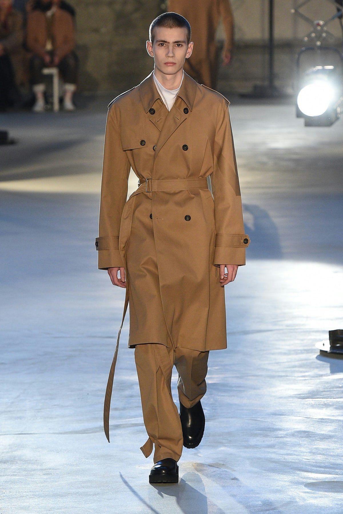In Milan, A Mix of Formality and Sensuality | Fashion Show Review ...